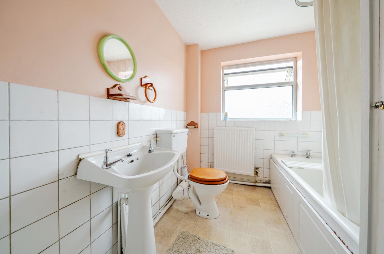 Clase Road, Morriston, Swansea, SA6 8DS